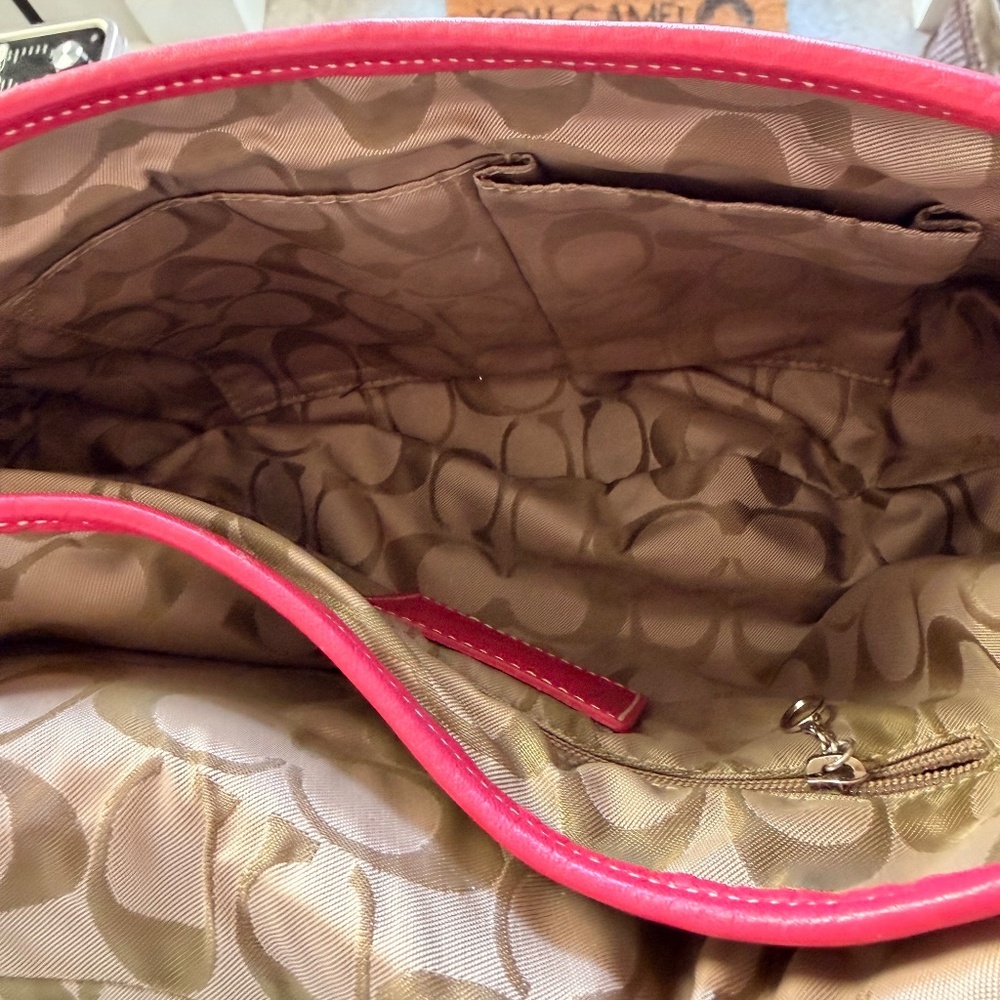 💕 RARE Vintage COACH Y2K SOHO RARE BARBIE PINK Fuchsia Shoulder Bag 4294 💕 - Picture 8 of 15